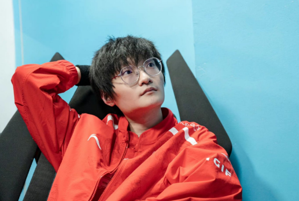 随机Rookie爆冷击败中国队,高光表现引爆全场!